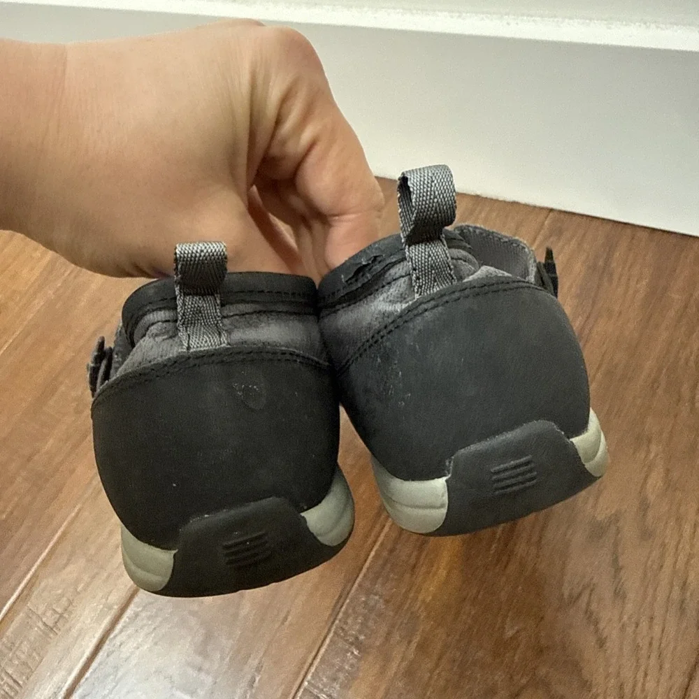 LANDS END Mary Jane Sneaker Shoes 8 Wide Black Gray Outdoors‎ Toggle Gorp Flat